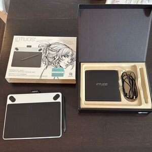 Intuos CTL-490